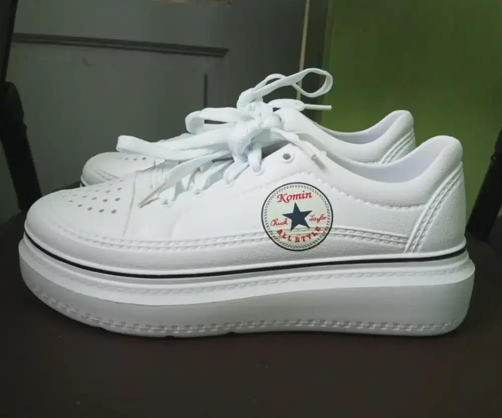 *HARGA PAS* Sneakers Spons EVA Size 37