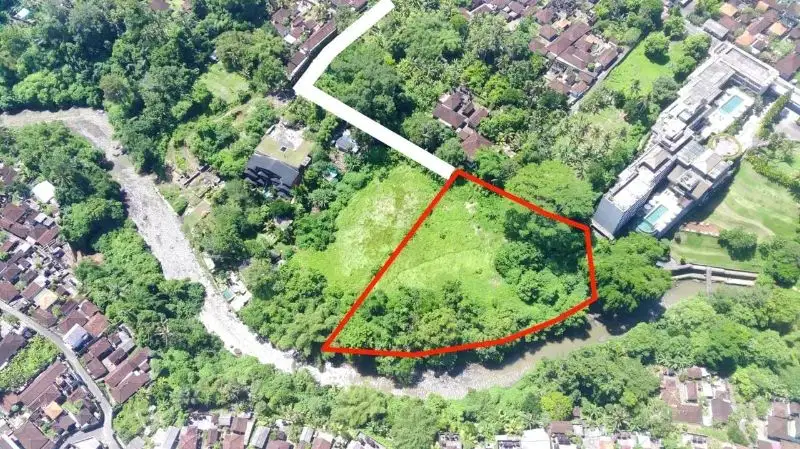 Tanah Los Sungai Ubud Gianyar