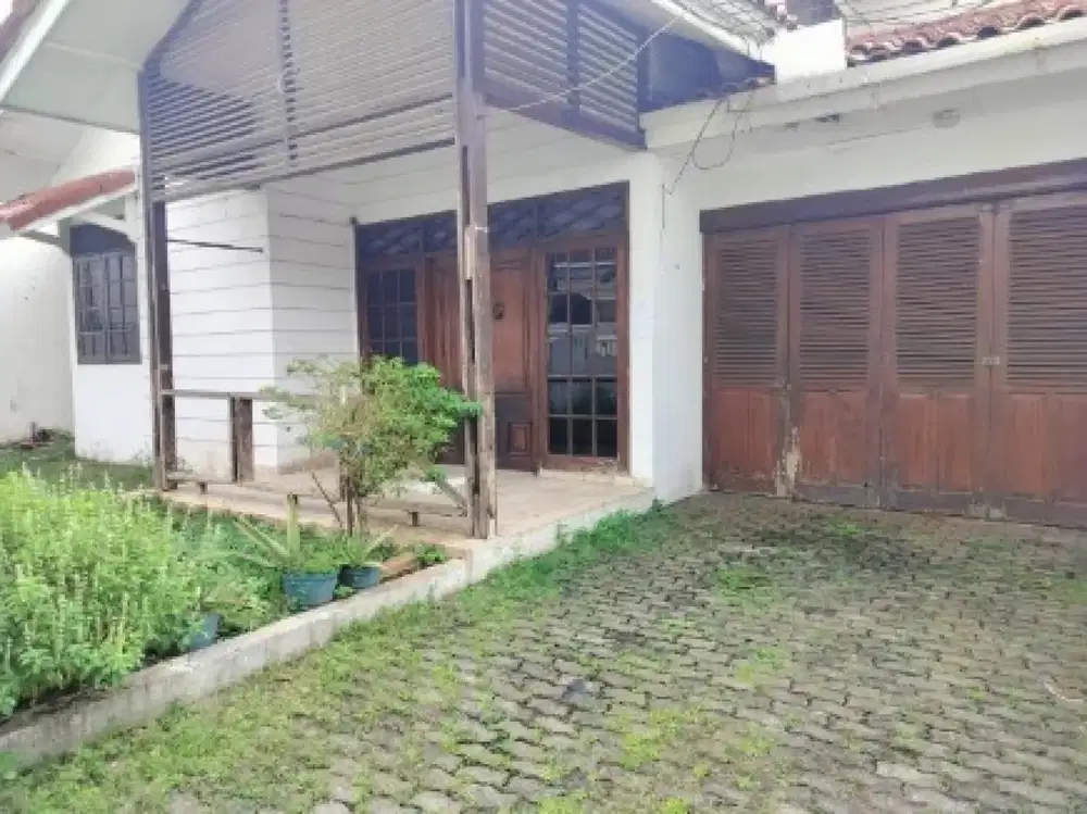 Rumah Lama 1 Lnt Lebar 15m Bisa Kantor