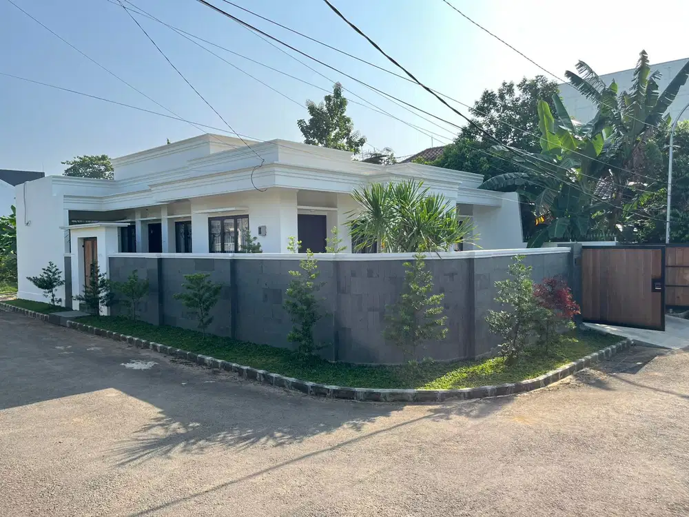 Dijual Rumah di Jalan Ring road  Taman Yasmin