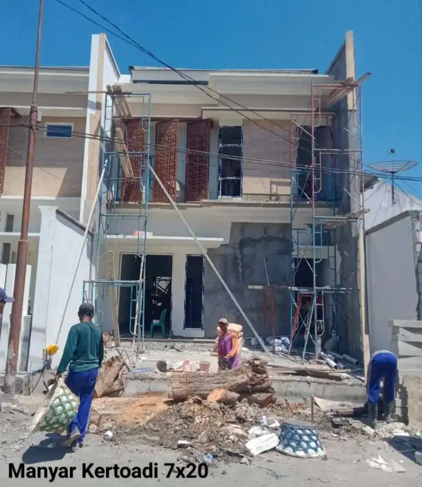 Rmh baru 2Lt minimalis di manyar uk 7×20m murah