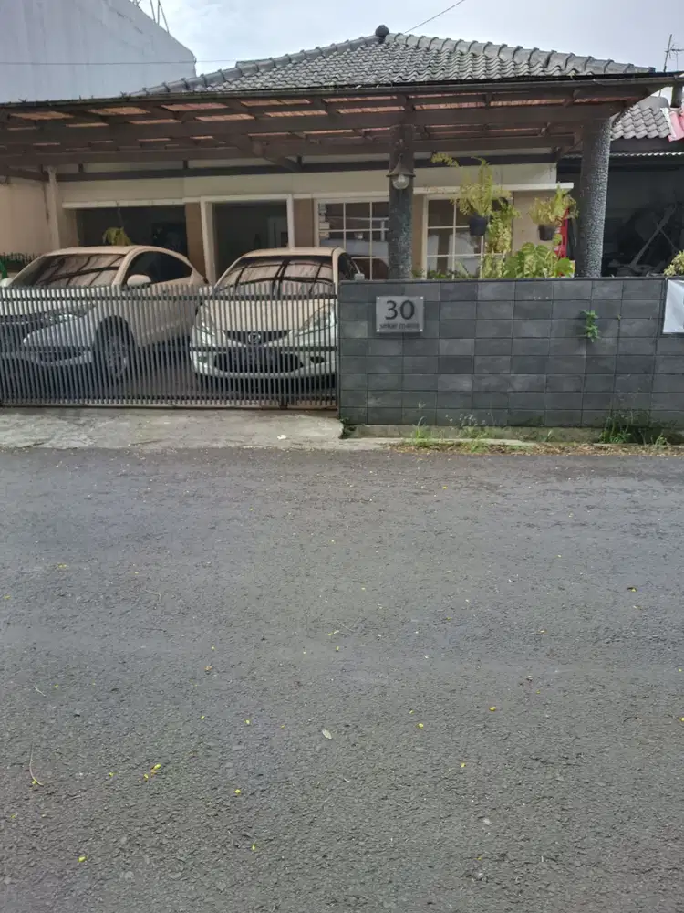 Rumah Asri Siap Huni Belakang Griya Buah Batu Bandung