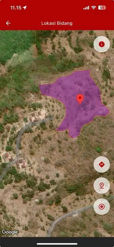 tanah view laut dengan jalan aspal di nusa penida