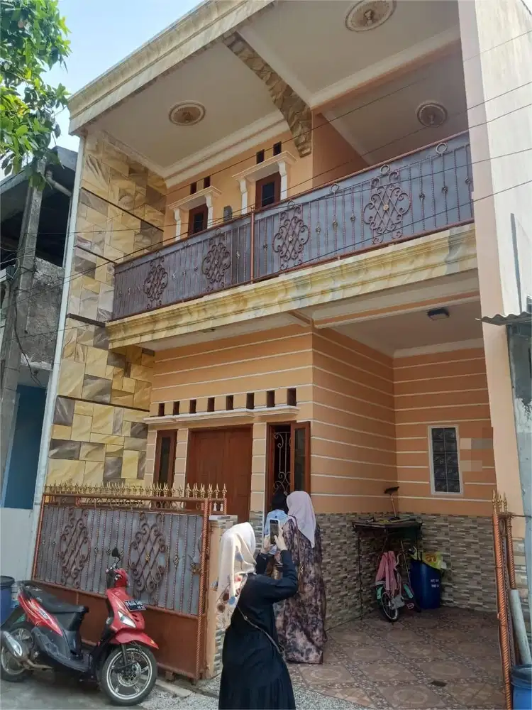 Dijual Rumah Dekat Grandwisata Bekasi - Strategis, Dekat Akses Tol