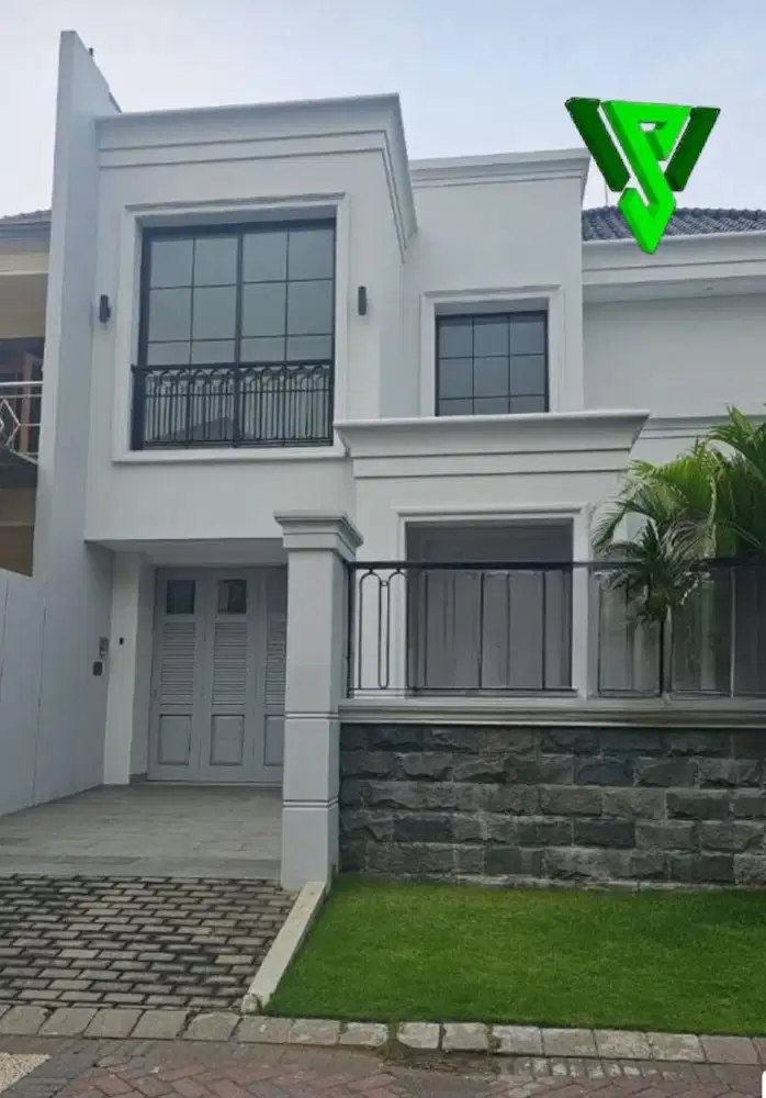 Rumah model American style dekat sekolah Ciputra Citraland Surabaya