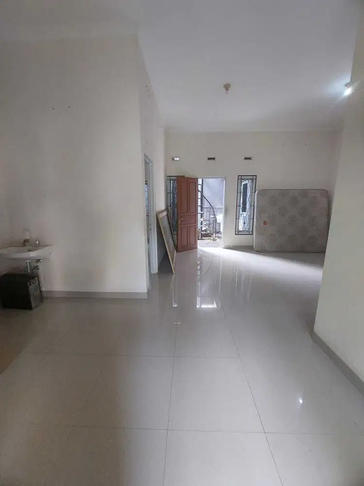 Dijual Rumah Citra Gran Cibubur Luas Murah