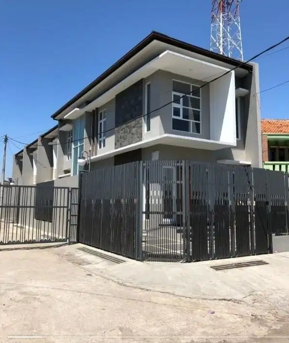 3 M Dijual cepat rumah Baru di komplek Favorit Mekar Wangi lt200 lb200