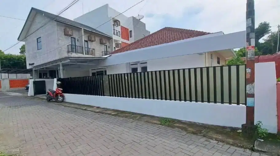 Rumah sangat strategis lingkungan kampus UNY cukup jln kaki