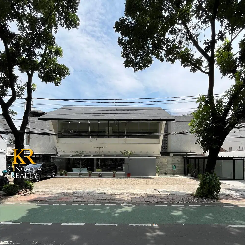 Gedung Komersial Kebayoran Baru Pakubuwono Untuk Klinik Restaurant