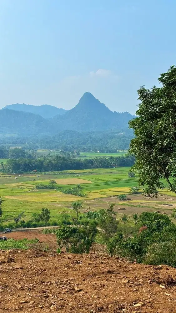 Miliki kavlingnya dan bangun impian Anda dengan View pengunungan