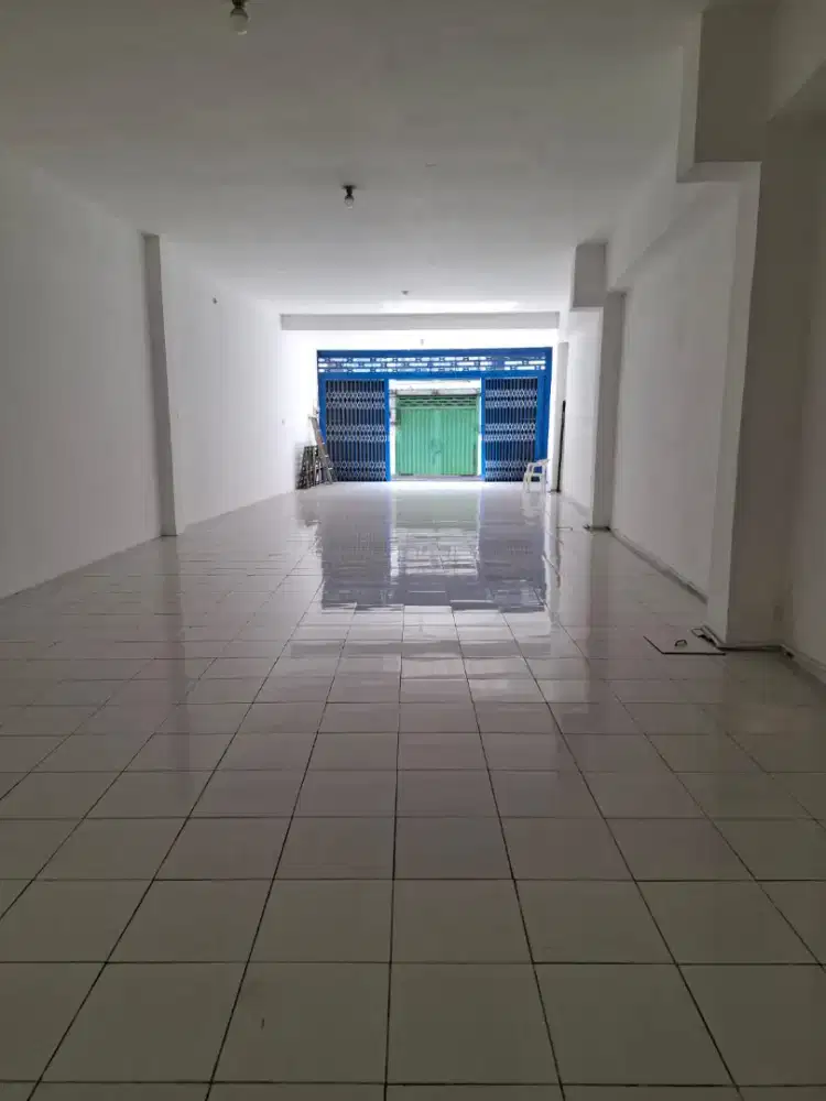 Disewakan 2ruko jejer 1lantai loss nol jalan raya siap huni