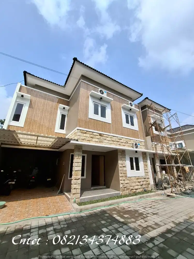 Dijual rumah 2 lantai siap hun di Jl Kaliurang km 12, LT 104m2, Full F