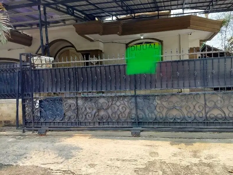 rumah lama huk dekat fasum dàn startegis