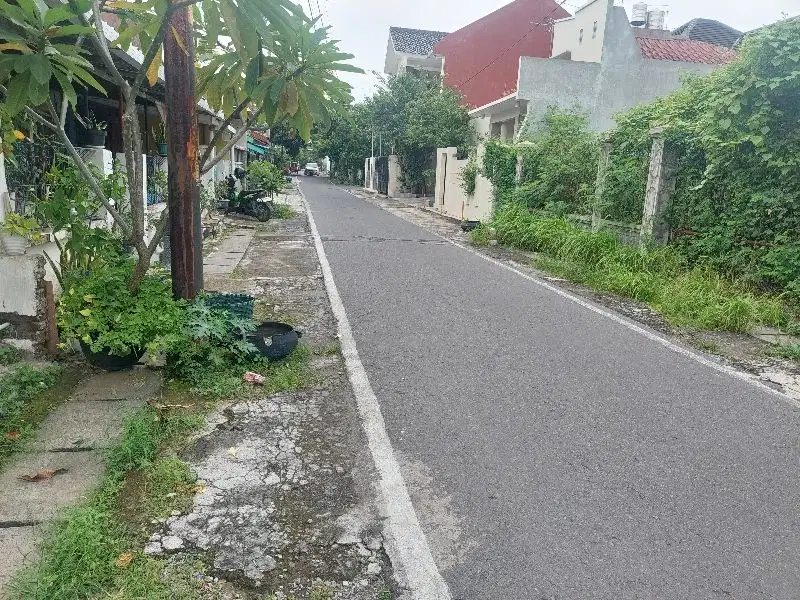 Dijual pekarangan 339m di barat sriwedari solo