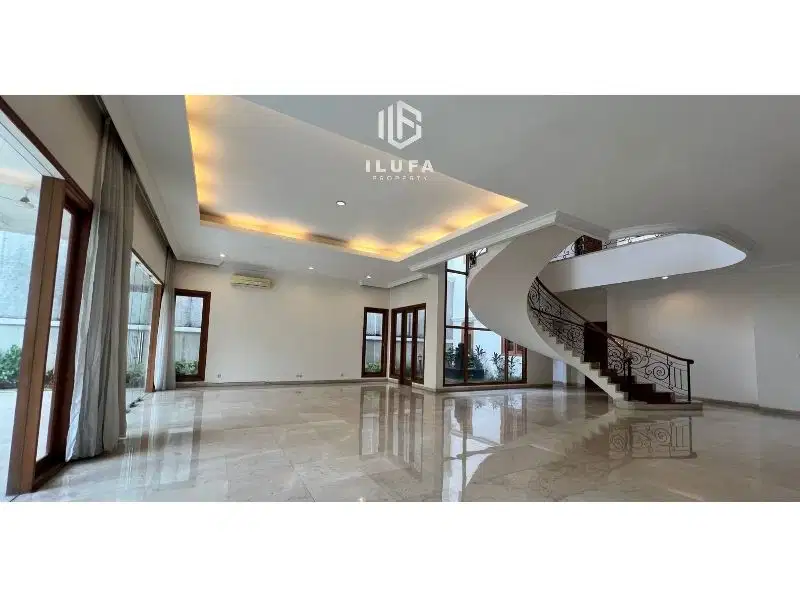 Disewakan Rumah Mewah  Asri Lokasi dekat Jalan Pejaten Barat Kemang