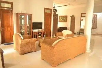 Dijual Murah Rumah Mewah dengan lahan luas di Jakal km. 6 Kentungan