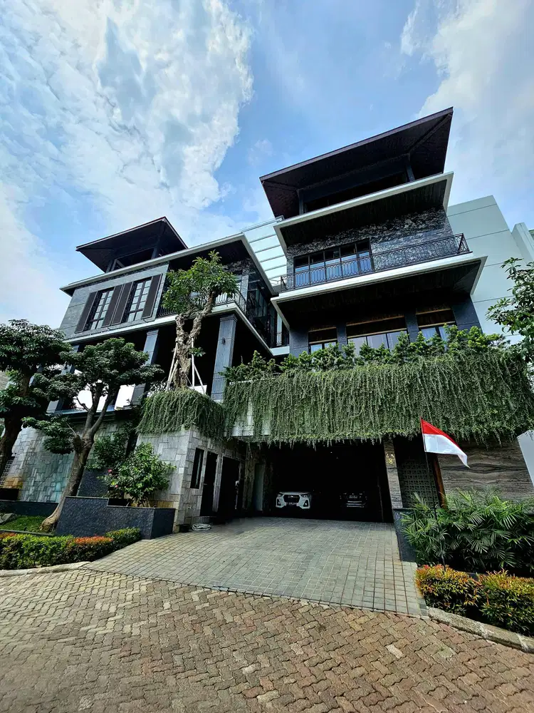 FOR SALE MODERN FULL MARBLE HOME AT PANTAI MUTIARA. LOKASI PRIME