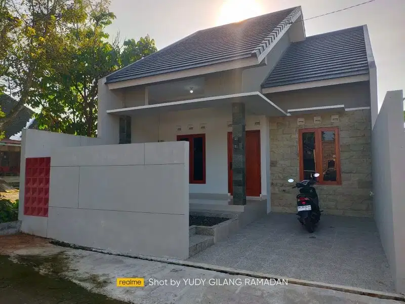 Dijual rumah baru siap huni di utara rs puri husada