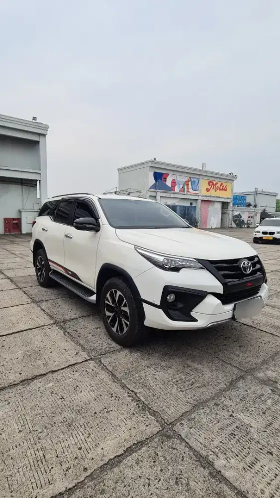 Fortuner VRZ TRD 2.4 2019 Low km