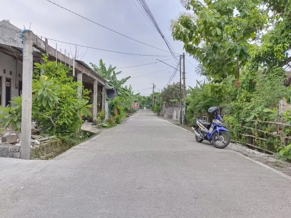 Tanah Gedongan 2000Mt, Ld 17Mt, dekat jl Adi Sumarmo, Colomadu