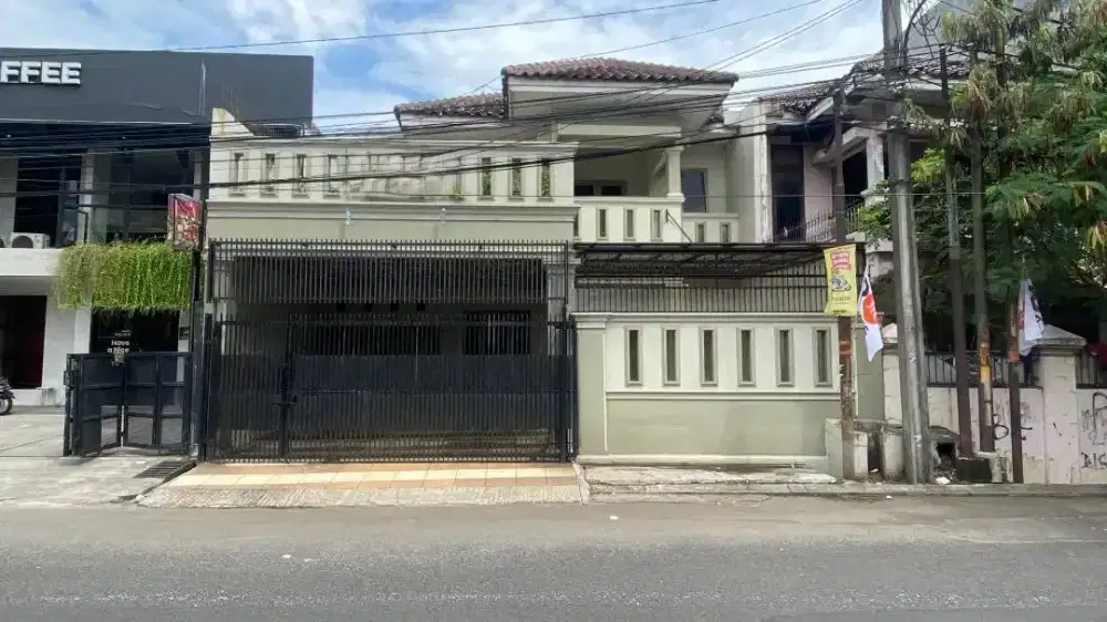 Rumah Luas 2 Lantai Shm Di Boulevard Galaxy Bekasi