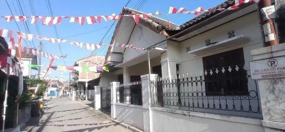 tanah bonus bangunan rumah murah di lingkungan premium Seturan