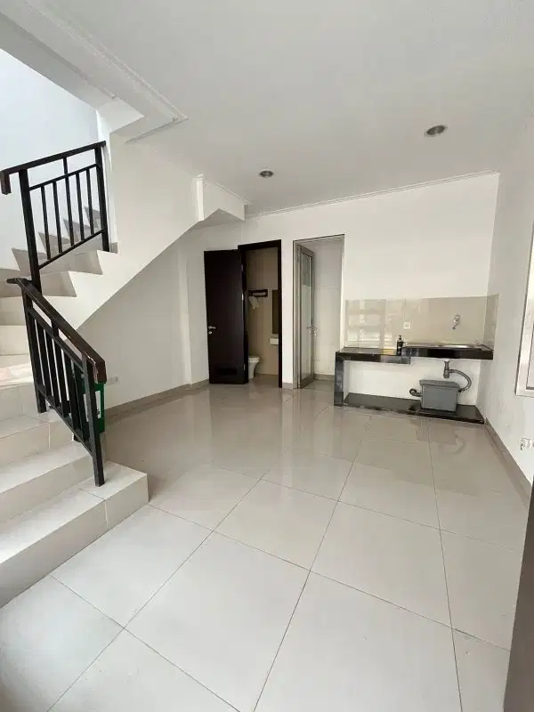 Disewakan Murah rumah PIK2 4,5x10 sudah terpasang AC