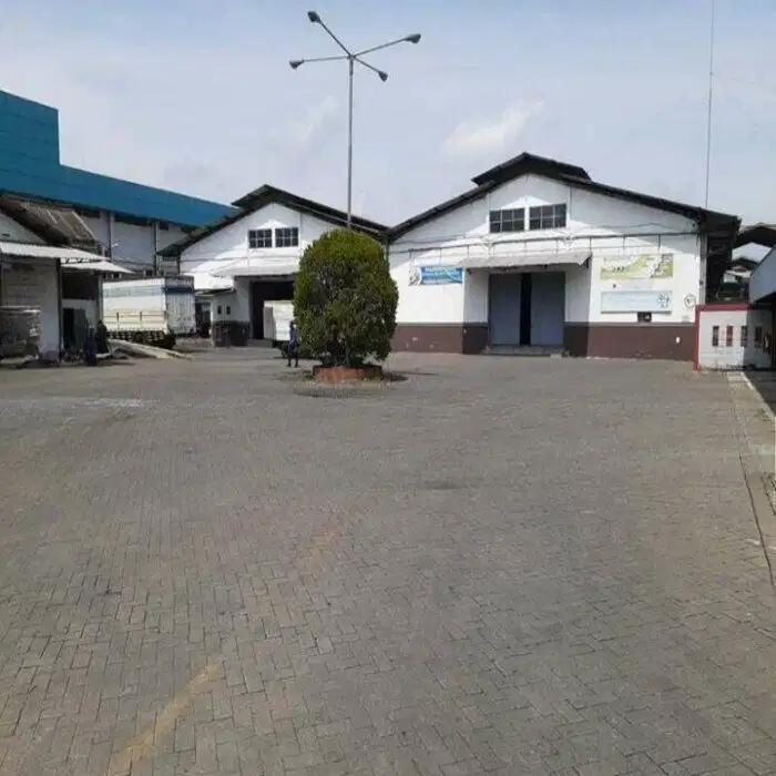 Turun Harga Dijual Gudang Ex Pabrik 0 Jalan Raya Margomulyo dkt Tol