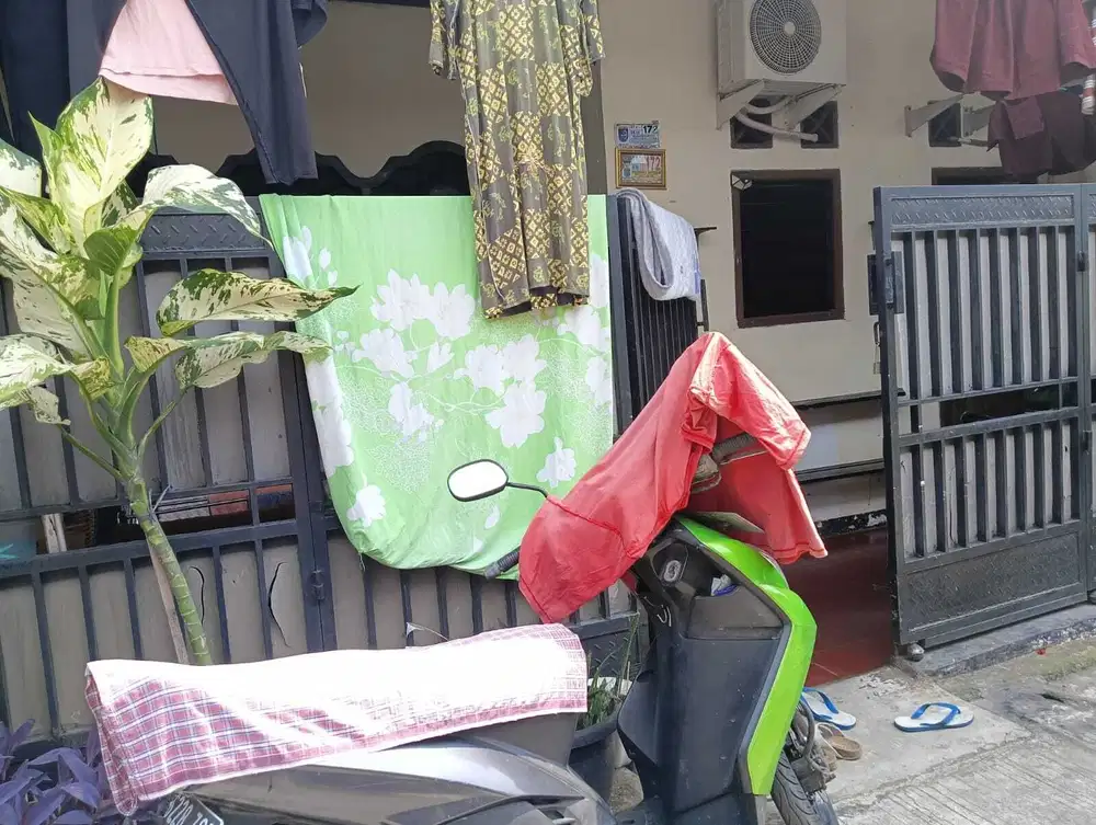 Di Jual MURAH Rumah Perumnas 3 Kamar Tidur di Depok Timur