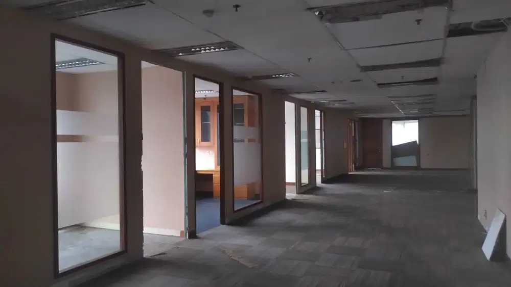 Disewakan office di Mega Plaza Kuningan