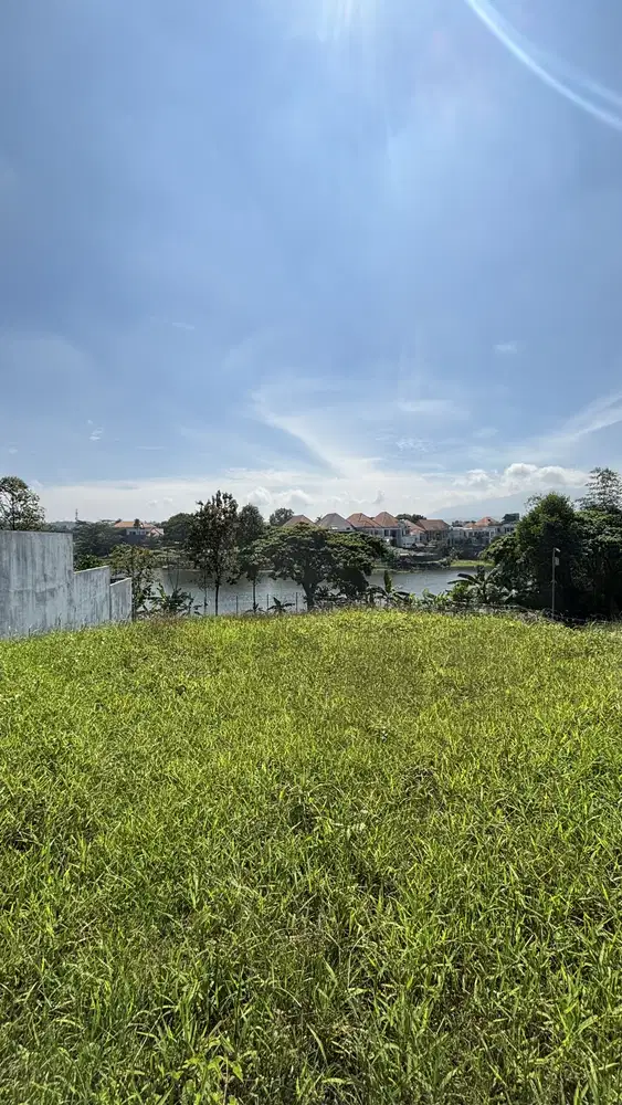 Kavling View Danau Harga menarik Hadap Selatan di KBP