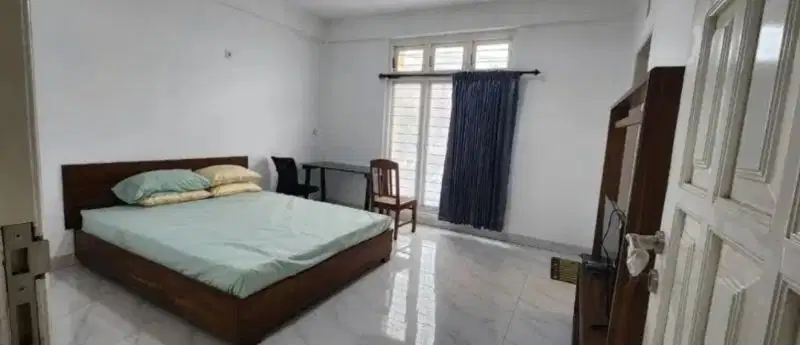 kos elite hanya 50 m dari jalan raya suhat dan kampus UB parkiran luas