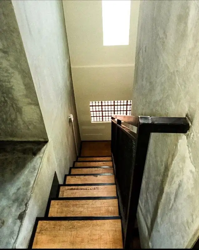 rumah cantik serasa di kafe model industrialis di sulfat 2 lt