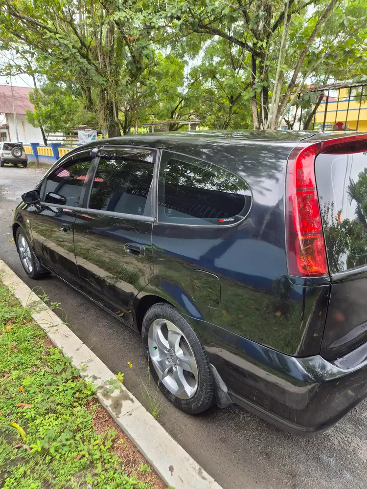 Honda Stream 2004 Bensin