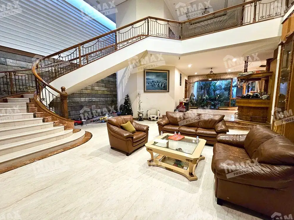 RUMAH MEWAH JALAN PAHLAWAN TRIP MALANG,AREA GUNUNG-GUNUNG,SEMI FURNISH