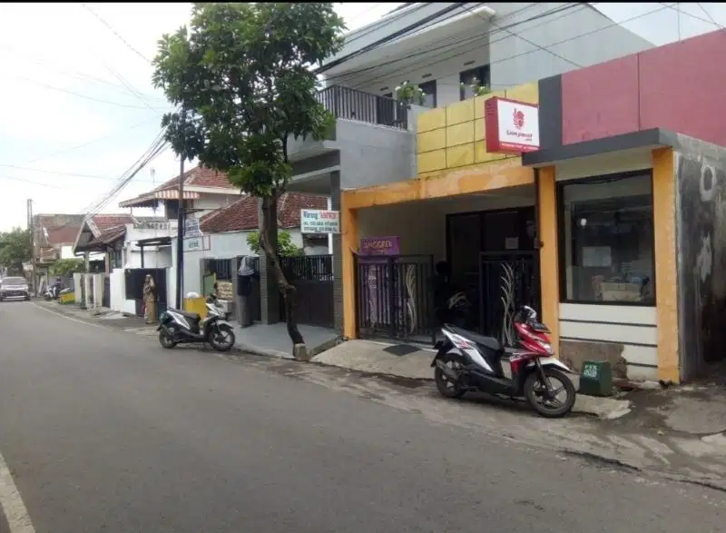 rumah strategis pinggir jalan bunga suhat bagus direnov kos elite