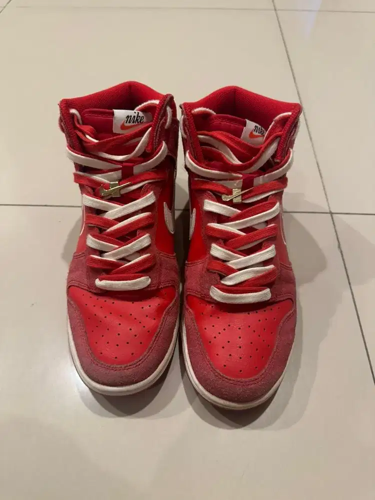 Dijual Nike Dunk University Red (Original ODD)