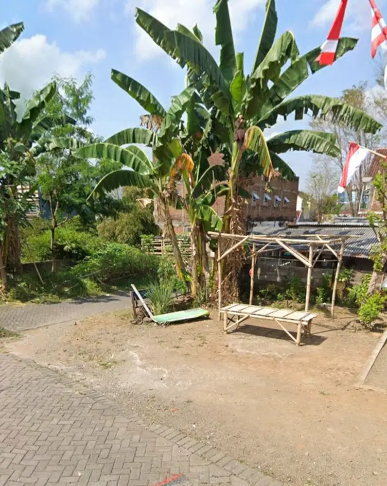 TANAH HOOK LUAS 86 JALAN JAWA JEMBER