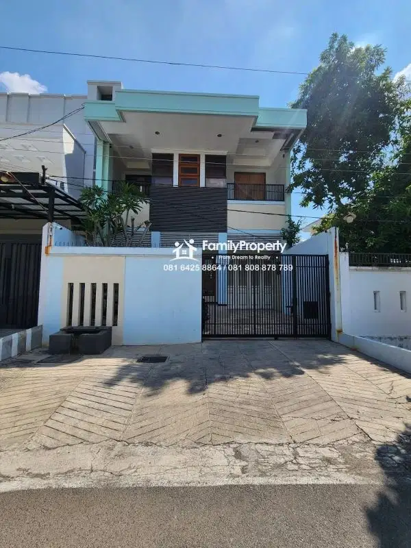 Rumah Modern di Halmahera, Semarang