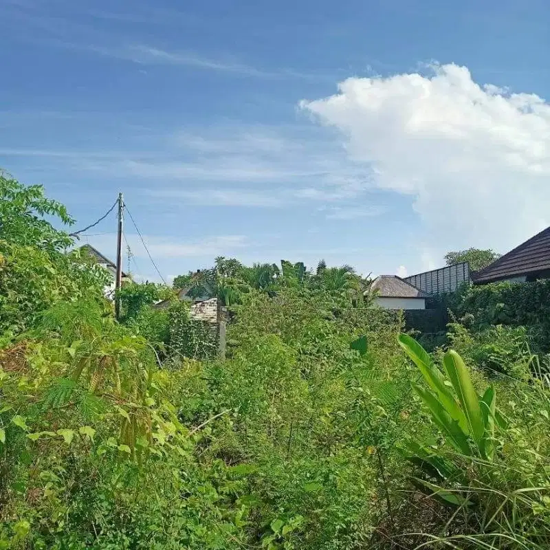 Tanah terbaik Di dekat pantai Oberoi Seminyak - Thumbnail 3