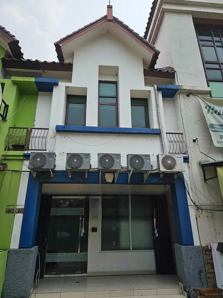 Dijual Ruko Lokasi Strategis  di Bintaro Sektor 7 Tangerang Selatan