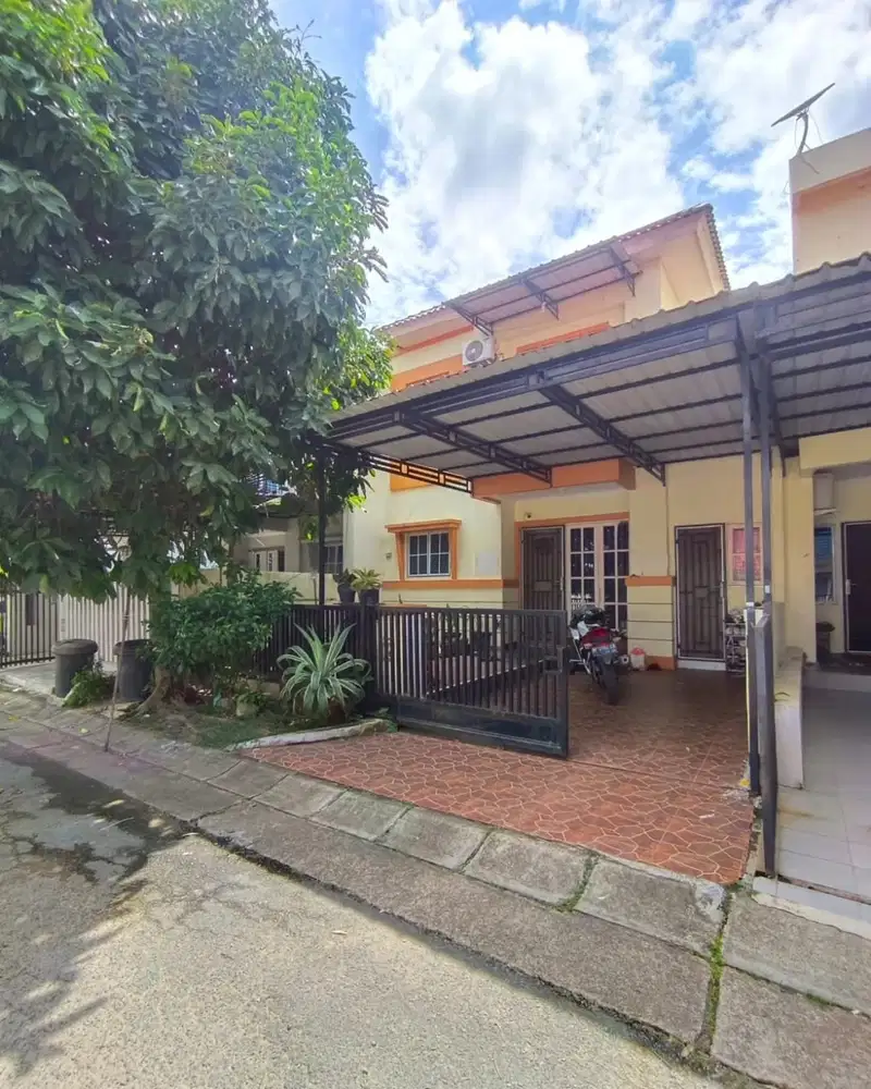 dijual rumah 2 lantai dutamas, harga dibawah 1m