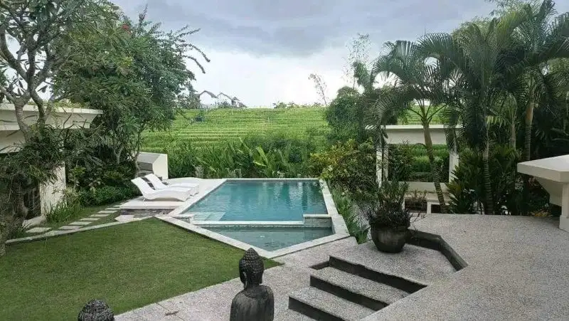 4 bedrooms villa for sale gaga pererenan