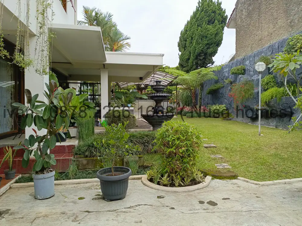 Rumah Asri Terawat di Gegerkalong Setiabudi Bandung Utara