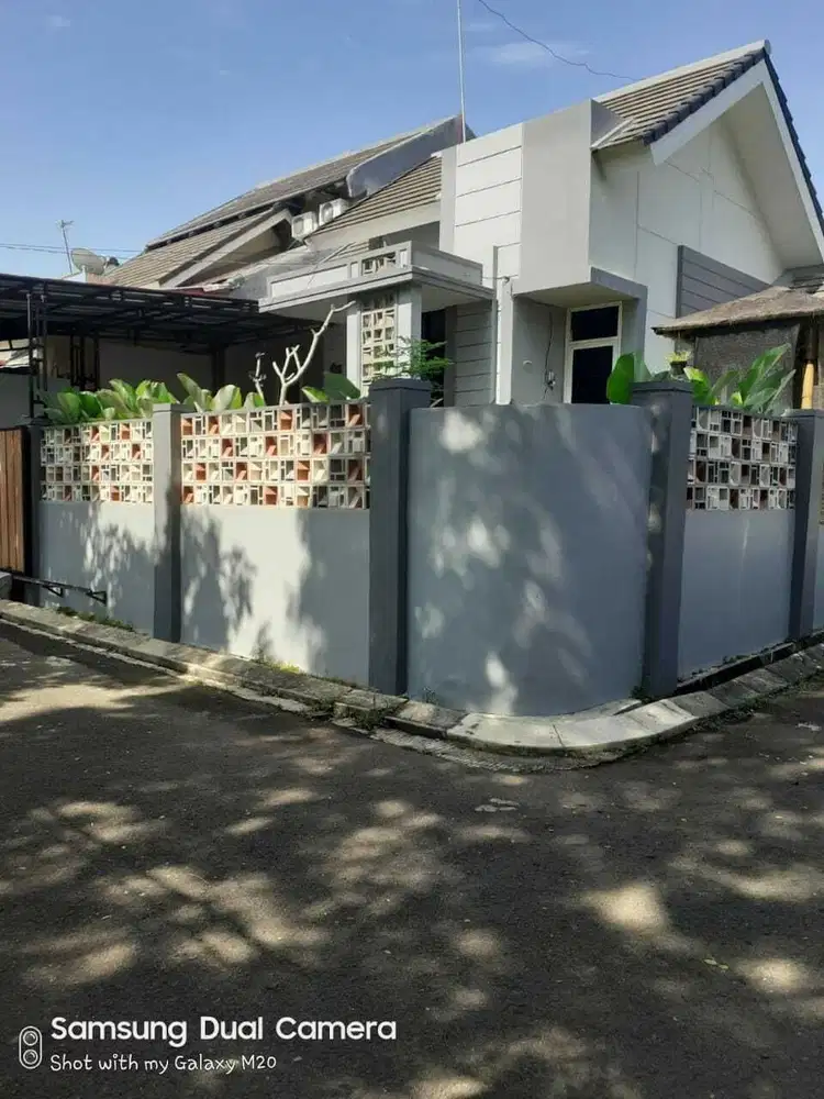 BU MURAH HOEK SIAP HUNI BEBAS BANJIR DI BUKIT GOLF CIBUBUR