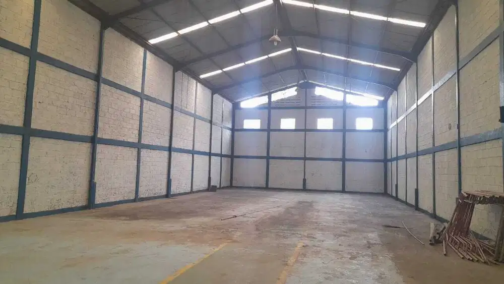 Disewakan gudang siap pakai strategis