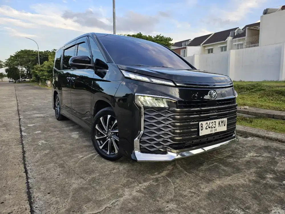 VOXY TSS AUTOMATIC 2022