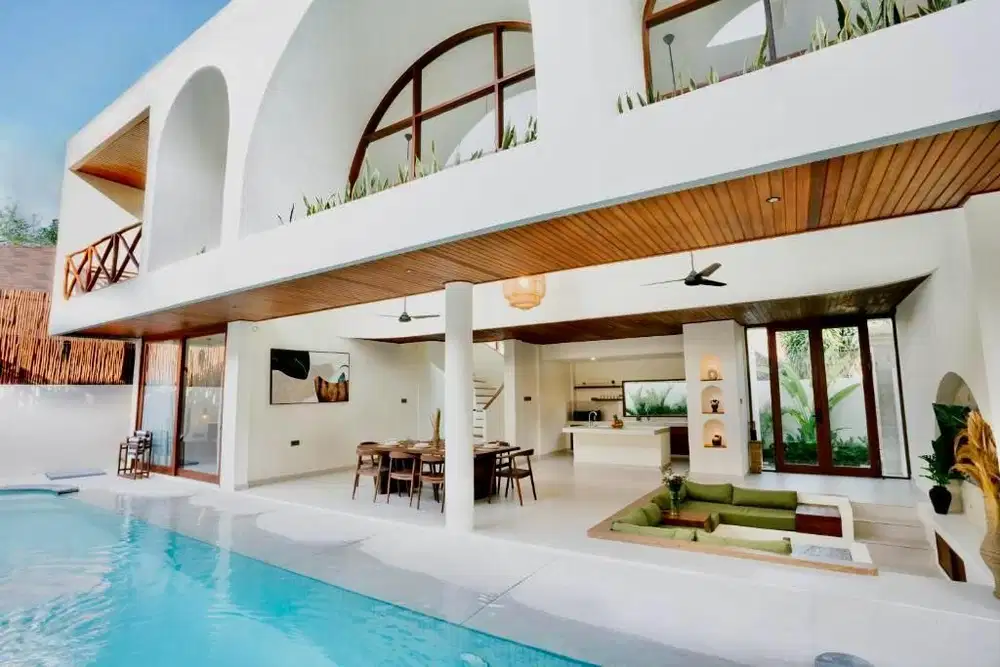 dijual villa baru lantai 2 kuta