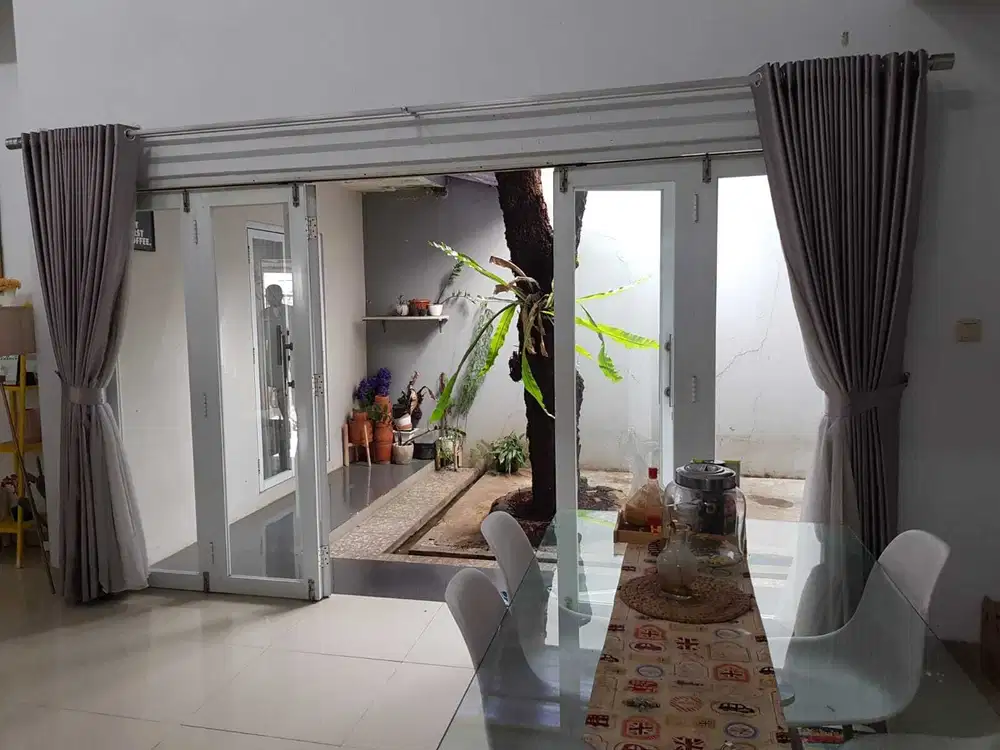 TURUN HARGA! rumah di Jalan Saturnus Margahayu Raya Bandung