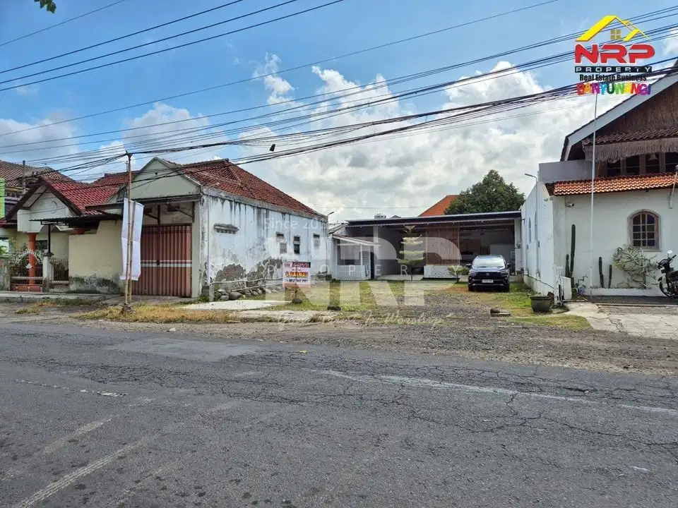 Dijual Tanah dan Bangunan Ex. Resto di Jl. Kepiting -  Banyuwangi